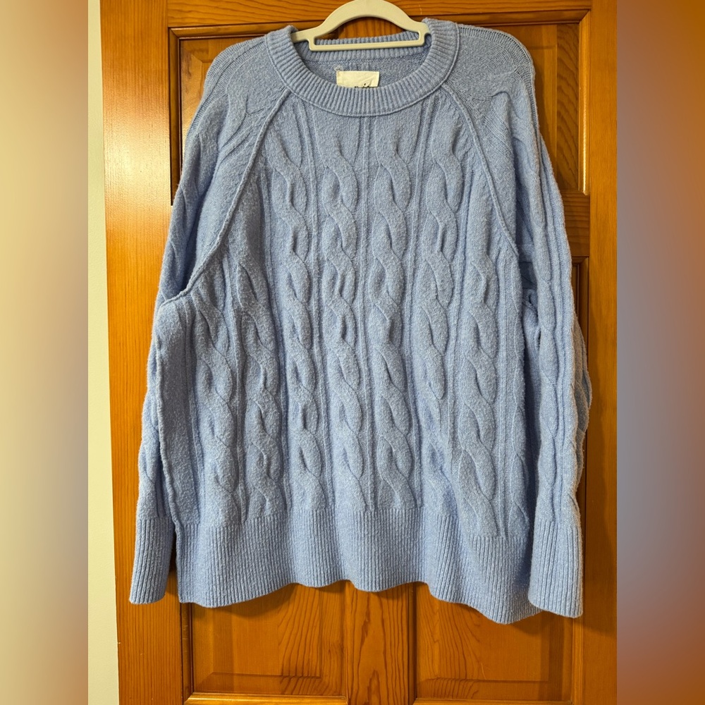 Aerie Light Blue Cable-Knit Crewneck Sweater Size Medium